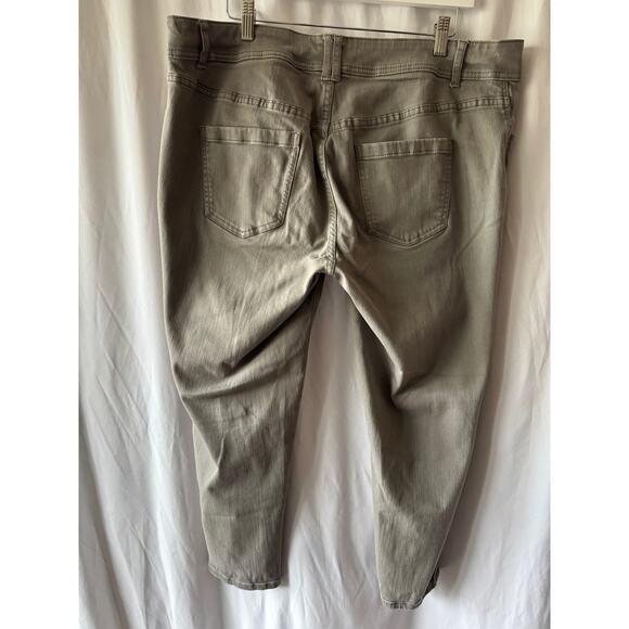 Lane Bryant Genius Fit Ankle Jeans – Size 18 – Gray Stretch Denim - Picture 5 of 9